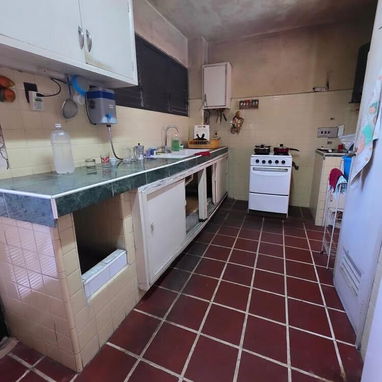 Casa Totalmente independiente Nuevo Vedado 430 m2 Año 1956 6/4 en 160mil 53582376 - Img 122847172