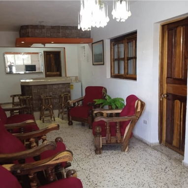 Renta de Casa con piscina en guanabo. - Img 118741416