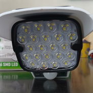Lámpara solar LED ( nueva en su caja) de exterior con sensor - Img 56813765