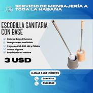 Escobilla sanitaria con base🚽  💲 Precio: 3 USD - Img 55252450
