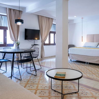 ⚡ RENTA LUJO HABANA VIEJA - SIN APAGONES - WIFI 24H - SOFÁ CAMA - Img 120454302