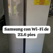 Refrigerador Samsung de 22.6 pies - Img 48336725