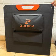 Panel plegable nuevo original con su cable para conectar al inversor o al ECO FLOW marca ZOUPW de 220W - Img 56249389