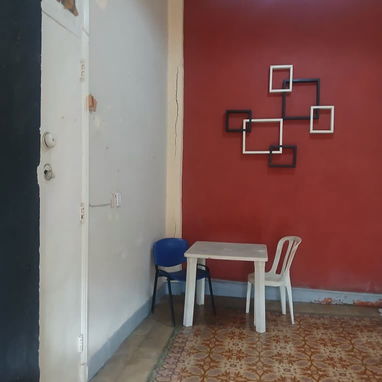 #19- ✔️Se vende apto en Centro Habana 🏡 ✔️Precio 13mil  ✔️De 2 cuartos en un 3er piso. ✔️Cubre unos 65m² ✔️Tiene un so - Img 121850321