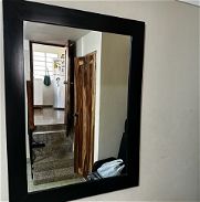 Espejo con marco de madera - Img 45919396