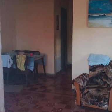 🏠 SE VENDE - $24,000 USD 📍 Playa, La Habana 🚪 Puerta a la calle Casa de dos plantas, ideal para vivir o invertir. 📍 - 3/10