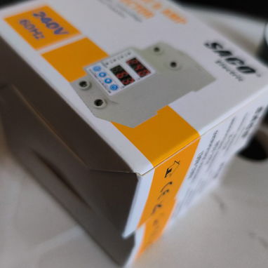 Protector de Voltaje y Amperaje110v SACO 120V 60Hz - Img 123283681