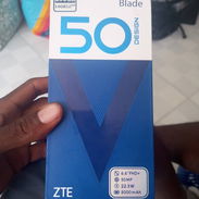 Móvil marca ZTE Modelo Blade V50 Design - Img 57135849
