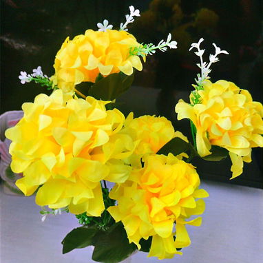 Flores artificiales para decorara negocios y espacios personales - Img 119234584