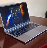 Laptop Samsung Galaxy Book 4 550 usd - Img 49898014