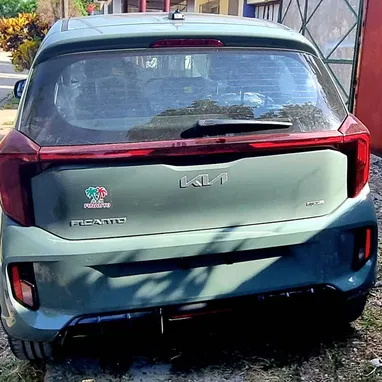 Vendo o negocio kia picanto del 2025 cero milla con 45 kilómetros nada más - Img 102409048