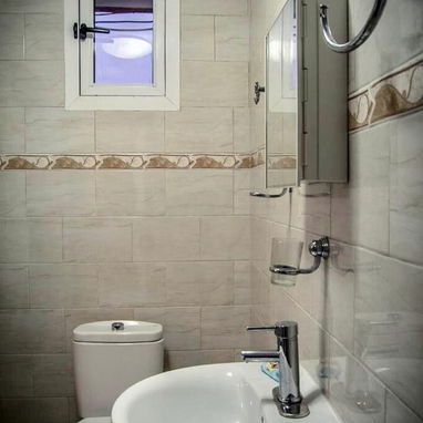 Renta , guanabo casa en la playa con piscina - Img 114157223