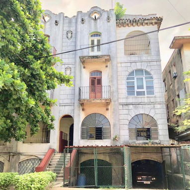 RENTA LINEAL VEDADO - 4 CUARTOS, 2 BAÑOS, GARAJE - 7/10