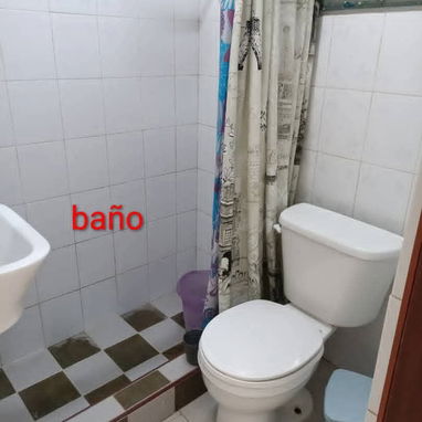 CASA INTERIOR UBICADA EN SANTA FE PLAYA   DE  ☝️ CUARTO GRANDE CON SU CLOSET , BAÑO 🚽 AZULEJEADO, COCINA AZULEJEADA - 6/6