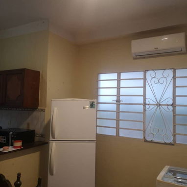 Renta Casa 2 cuartos en bajo con portal y patio Playa por 13y70 500usd 53582376 - Img 125761579