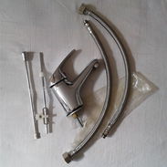 Llave mezcladora para lavamanos con sus latiguillos - Img 57941888