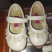 Sandalias de niña - Img 58287466