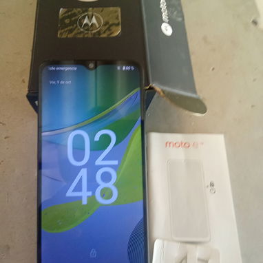 Celular Motorola e13 casi nuevo - 3/3