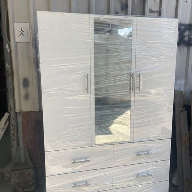 Muebles de melamima trabajamos por encargo , mensajería gratis en toda la Habana, llamar o escribir 58231474 - 8/10