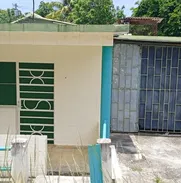 Se vende casa en el cotorro cerca de la cervecería con garage para carro grande y moto. 2 cuartos. Y más. - Img 50442099