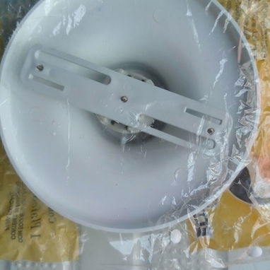 Se vende plafón circular con socket - 2/2