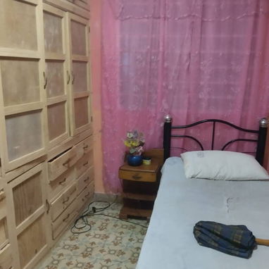 Casa independiente de dos niveles, muro perimetral alto y cero paredes compartidas (#79 Los Pinos, Arroyo Naranjo) - 3/10