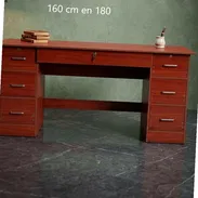 mesa de oficina - Img 57866985