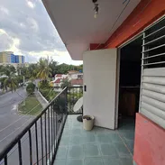 Playa reparto kholy espectacular apt 2 ctos balcón espacios de parqueo - Img 55044958