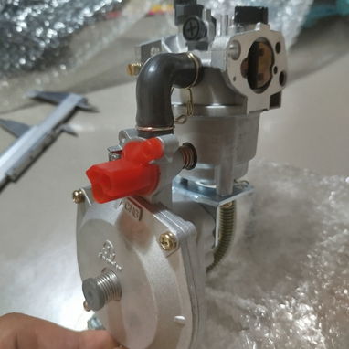 Carburador tri fuel de 2 a 4KW para plantas eléctricas medianas 168f | 170f 42cm aprox distancia de tornillo - 3/3