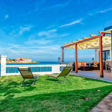 📱 Villa de Alto Estándar con Salida Directa al Mar en Boca de Camarioca - Img 116316724
