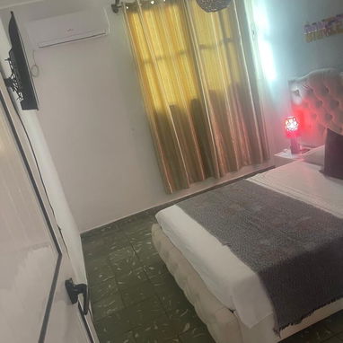馃彔Si necesitas un apartamento confortable en Playa con una ubicaci贸n privilegiada 茅sta es tu oportunidad de rentar - Img 115690482
