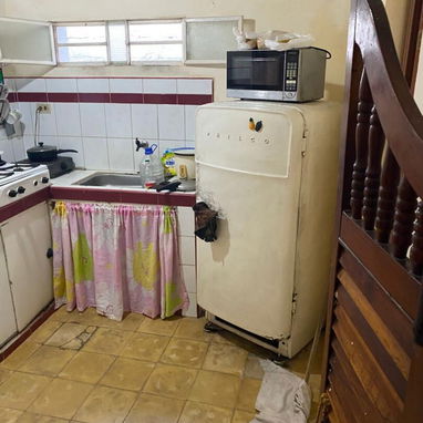 casa en habana del este ( cojimar ) Consta de : Portal Sala Baño Cocina 2 cuartos Placa libre Se deja con jueg - Img 119335164