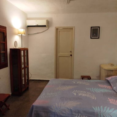 Apartamento en el Vedado, 25 USD por noche - Img 120810573