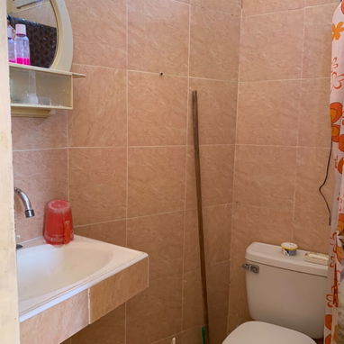 Casa en altos de un biplanta a pocos metros del parqué Japonés - 10/10