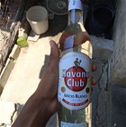 Tengo en venta 2 botellas de Habana Club al pv - Img 45765540