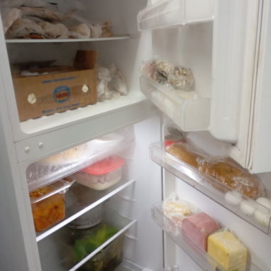 Vendo neveras ( Freezer ) exhibidores Frios con 6 meses de uso en perfecto estado - Img 104266816