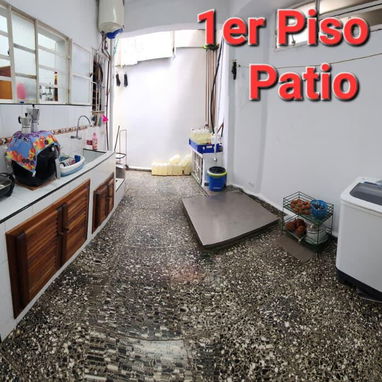 🏡💸SE VENDE PROPIEDAD DE 3 NIVELES EN MARIANAO*  Ubicada cerca de 130 y 35. - 3/10