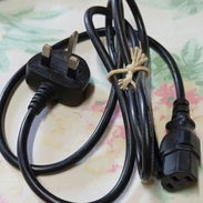 Cable de corriente con espiga/enchufle tipo G, estandart britanico. 10usd - Img 58064868