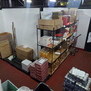 Vendo Cafetería funcionando con todo dentro - 9/10