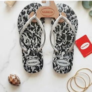 Sandalias Havaianas Slim Animal Print Monocromático - Img 56977195