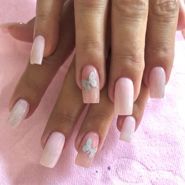 Manicurista - Img 120625444