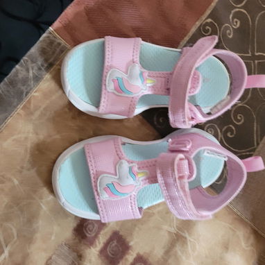 Tenis y otros calzados para niñas 2- 3 años - Img 121405841