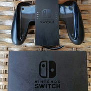 Dock, grip y juegos d nintendo switch - Img 57804693