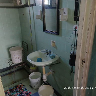 *$25.000usd. CON AJUSTE . En venta casa completamente  independiente de los años 50 de  placa en Las Minas, Guanabacoa. - 6/10