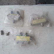 Vendo divisores de señal de TV (splitters de conectores F) 1 entrada y 2 salidas, de 1 y 3 salidas y de 1 y 4 salidas - Img 56779254
