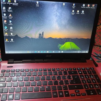 Laptop MDD. La Cambio Por un Móvil con Su Línea Sin - 2/2