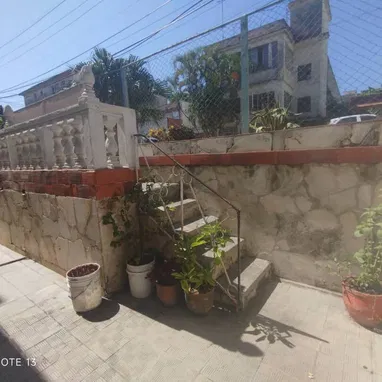 biplanta en plaza - 8/10