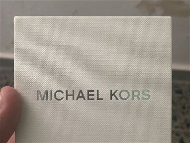 Reloj michael kors, nuevo en su caja - Img 70837636