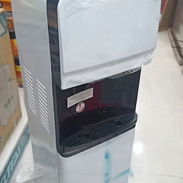 Dispensador de agua Fría y Caliente con gabinete de almacenamiento Sin POMO Precio $245 USD Transporte Incluido - Img 56880378