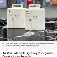 Audifonos EarPods Lightning originales nuevos sellados en caja - Img 56585270